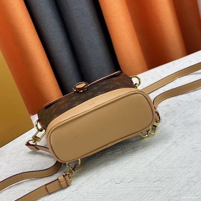 Louis 8976 Backpacks Vuitton Trendy 1221